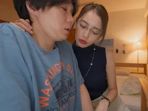 Nhóm học sinh nữ khám phá nhà ma và cái kết